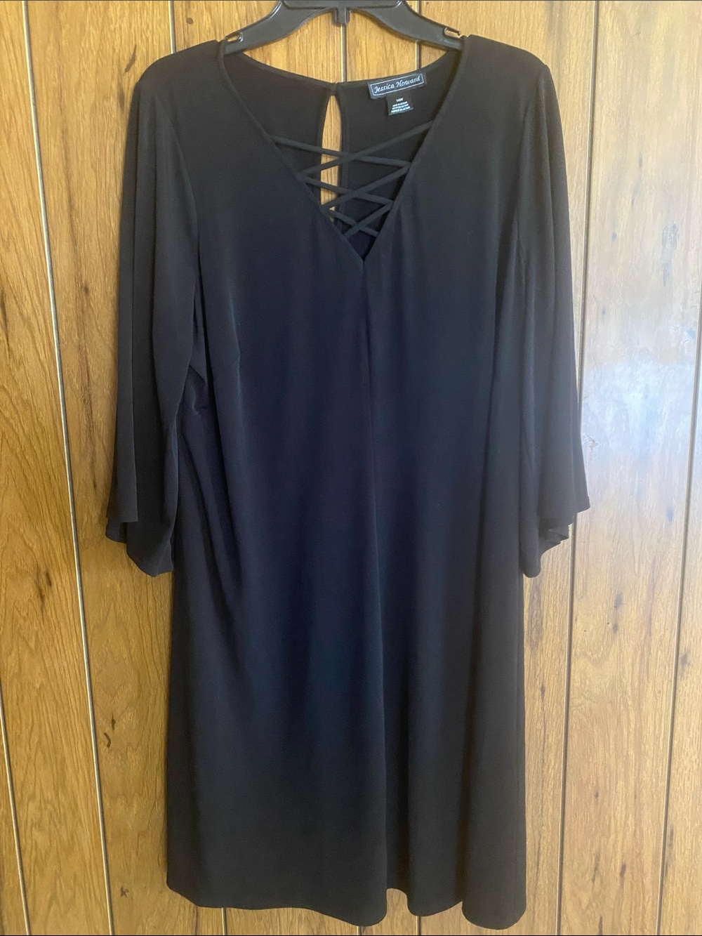 Jessica Howard Black Long Sleeve Crisscross V-Neck Shift Dress